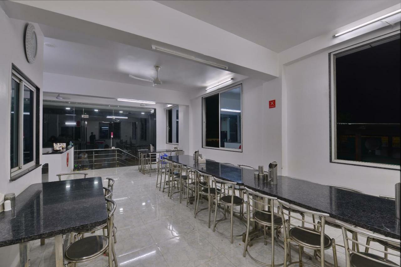 Oyo 11593 Hotel Aman Guest House Νέο Δελχί Εξωτερικό φωτογραφία