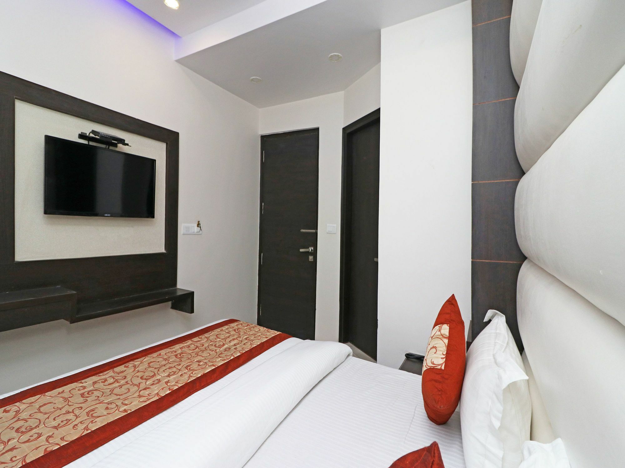 Oyo 11593 Hotel Aman Guest House Νέο Δελχί Εξωτερικό φωτογραφία