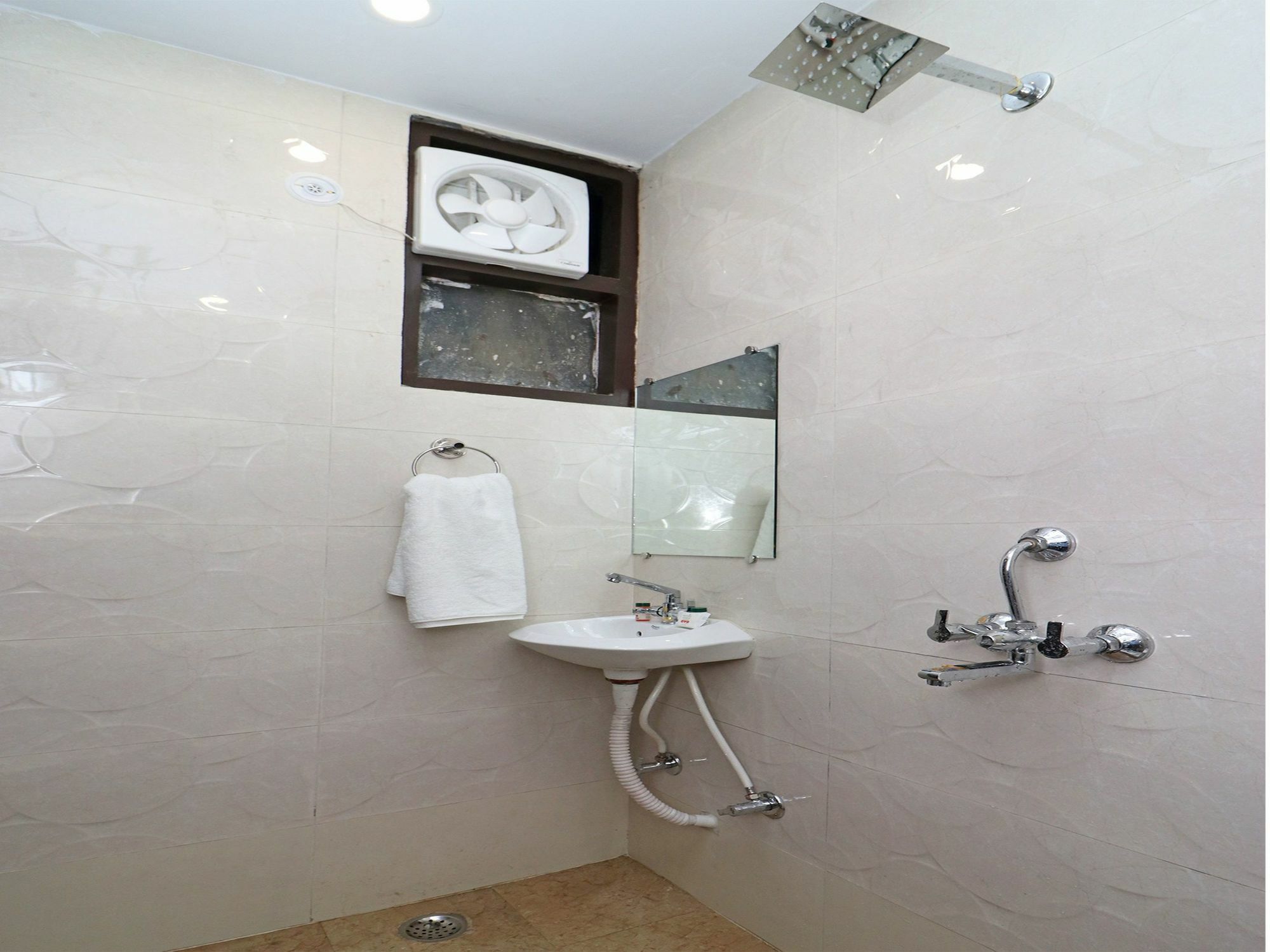 Oyo 11593 Hotel Aman Guest House Νέο Δελχί Εξωτερικό φωτογραφία